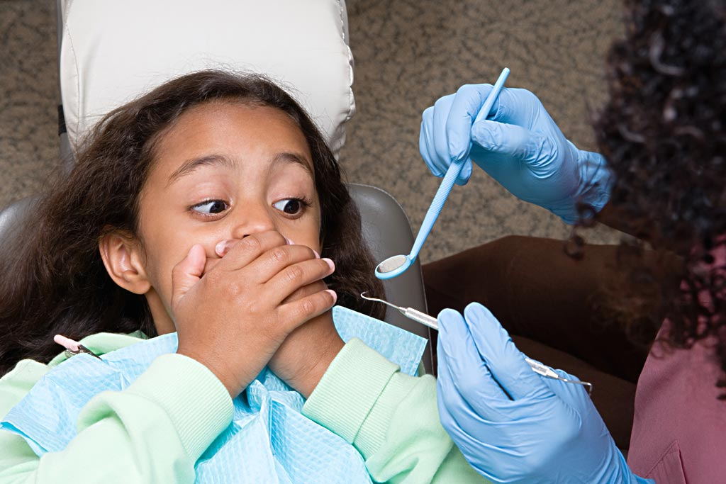 如果洗牙就能让健康牙齿松动，那拔牙何必那么费劲？