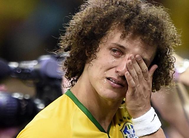 2014世界杯c罗哭泣(足坛男神为何哭泣 c罗哭得让所有人都不忍心黑了)