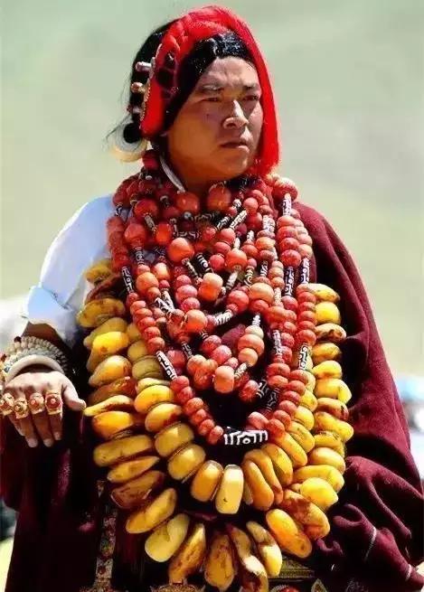 真土豪！藏族姑娘自带上亿元嫁妆征婚，什么样的嫁妆这么值钱