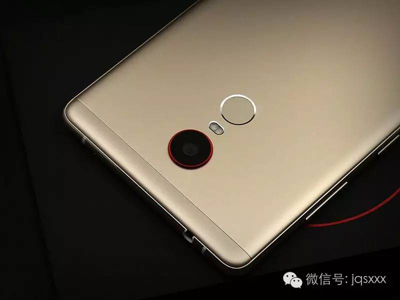 真机神评论大屏幕大量回绝每日充 nubia Z11 Max测评