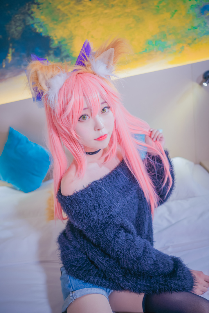 fate 瑪修 cosplay 穿毛衣也遮擋不了的好身材