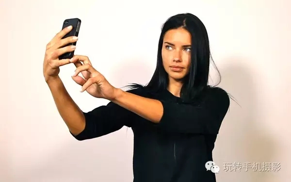B612怎么拼图 B612怎么拼相册里的图 正解