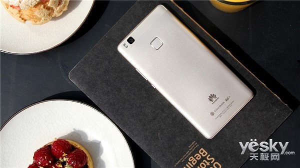 CES孤单的手机上商:华为公司推HUAWEI G9青春版