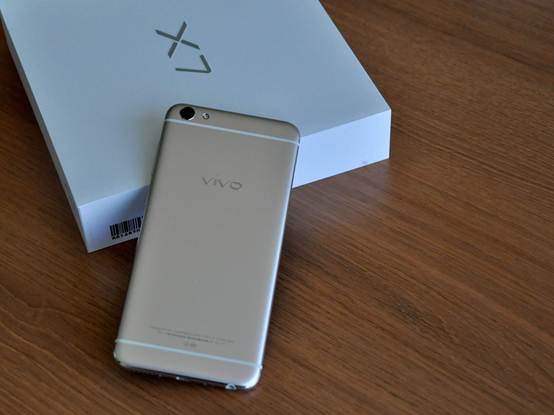 2498元自拍神奇 vivo X7智能手機搶先評測