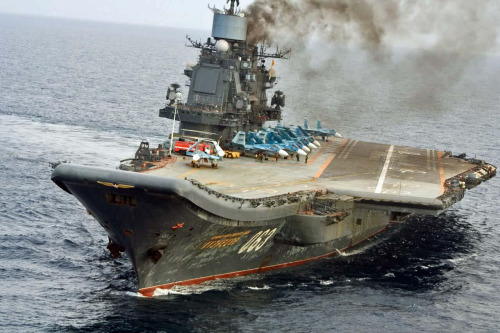 美媒:俄罗斯推进新航母建造计划 最快2019年完工