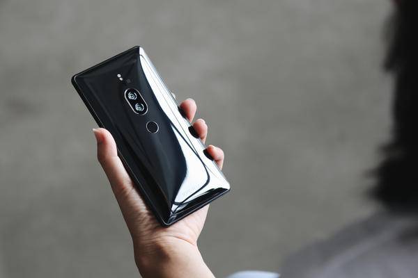 sony的另一种极端化，Xperia XZ2 Premium