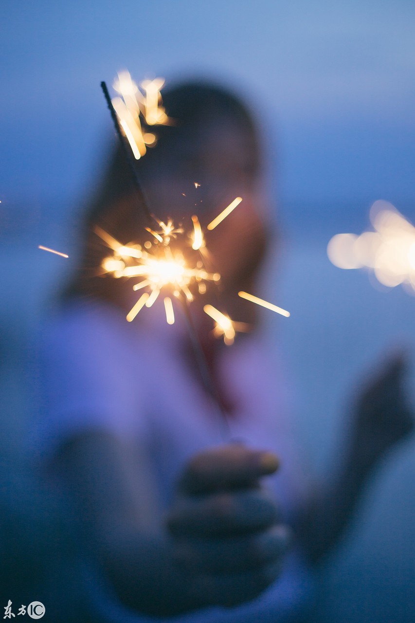 仙女棒的正确使用方法(一组图集教你"玩"仙女棒——男生们学着点,这才