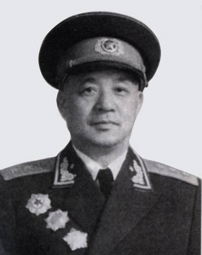 和许世友并称山东双雄 毛主席点将攻济南 他三任大军区副司令