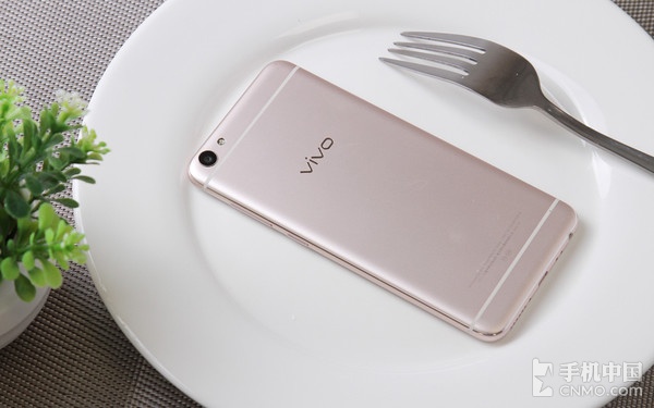 12期免息分期 7重大禮 vivo X7京東商城熱賣(mài)中