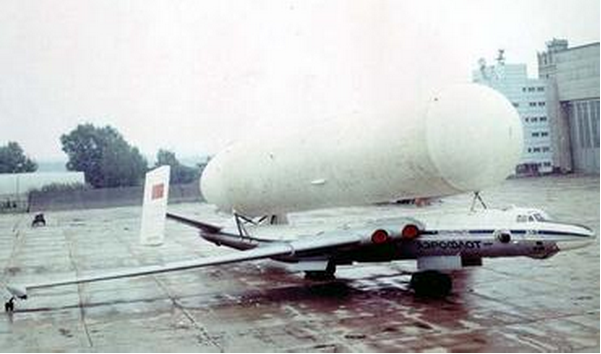 苏联武器你不得不服：世界最大“野牛”轰炸机活生生成了“家牛”