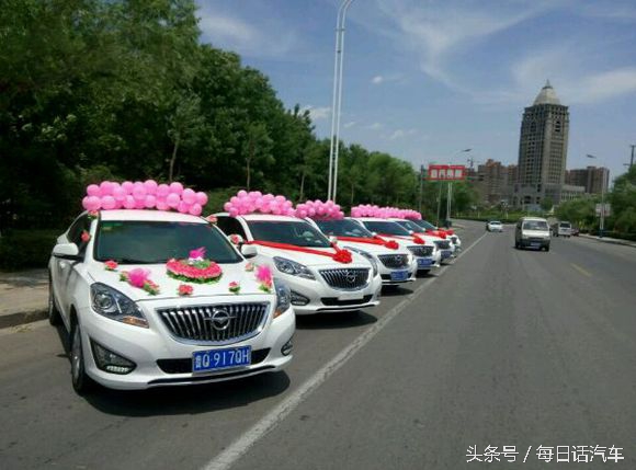 當婚車沒有豪車,國產婚車車隊看起來也能霸氣十足.