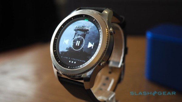 IFA 2016：掩藏在手腕子上的高科技 三星Gear S3上手图赏