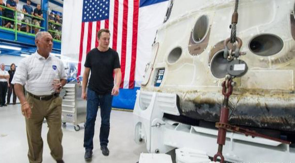 了解马斯克的SpaceX，看这篇就够了「最全史」