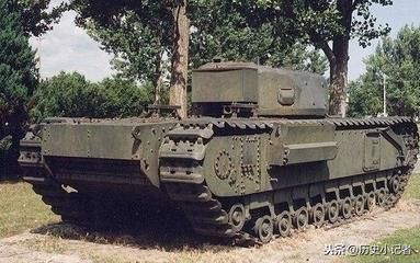 作为二战英军最后一款步兵坦克，丘吉尔坦克的综合作战水平如何