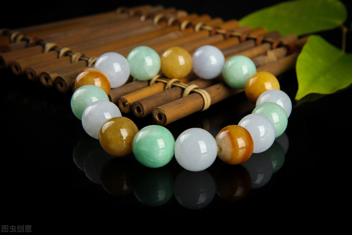Nine traditional jade jewelry for Chinese men - iNEWS