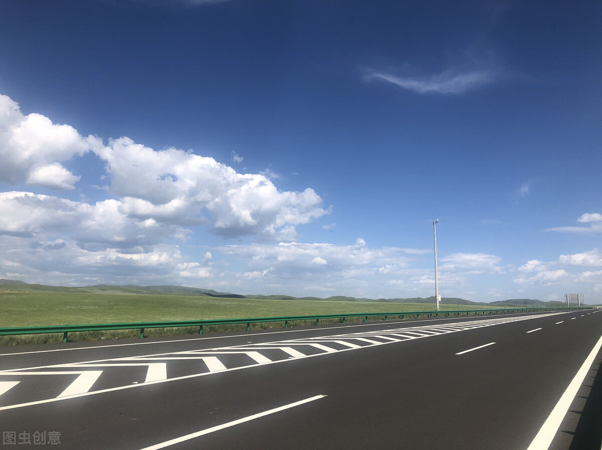 国内最美自驾线路，浓缩整个内蒙古的达达线，135公里全是美景