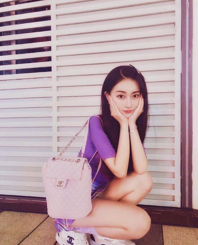 “女版黄子韬”孙如云晒照，自己P得找不到任何像黄子韬的痕迹