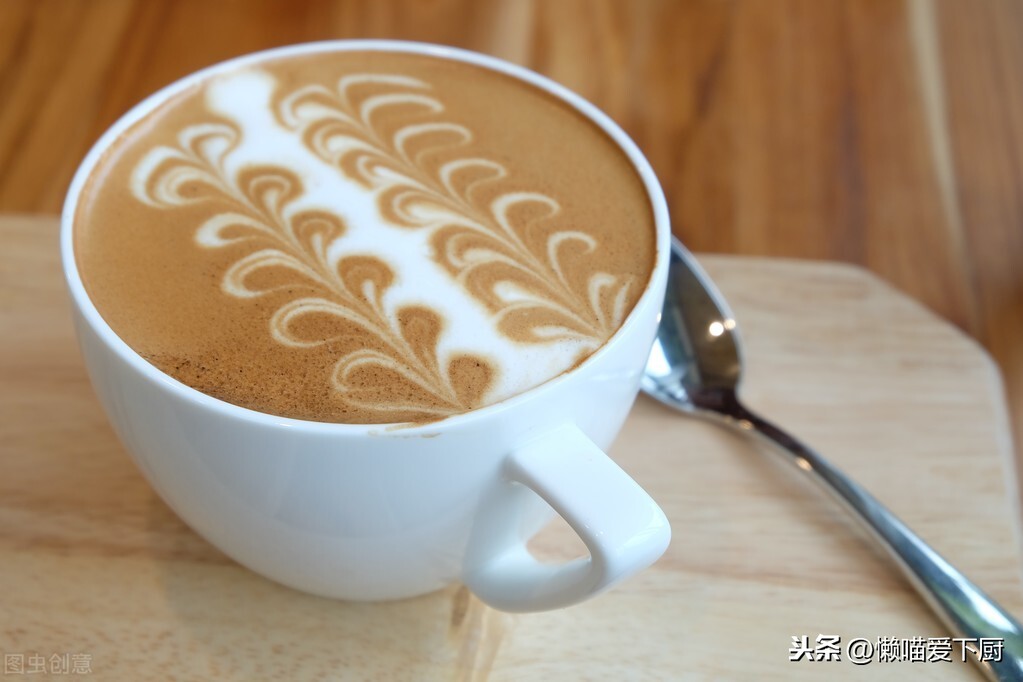 “摩卡咖啡”和“拿铁咖啡”有啥区别？减肥不能喝哪种？涨知识了