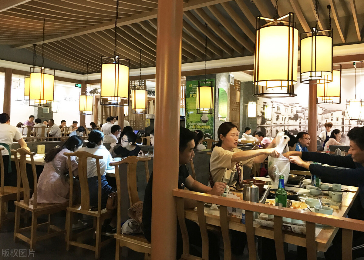创业者如何把餐厅开好？老师傅教你7个获客步骤，收人气也收财气