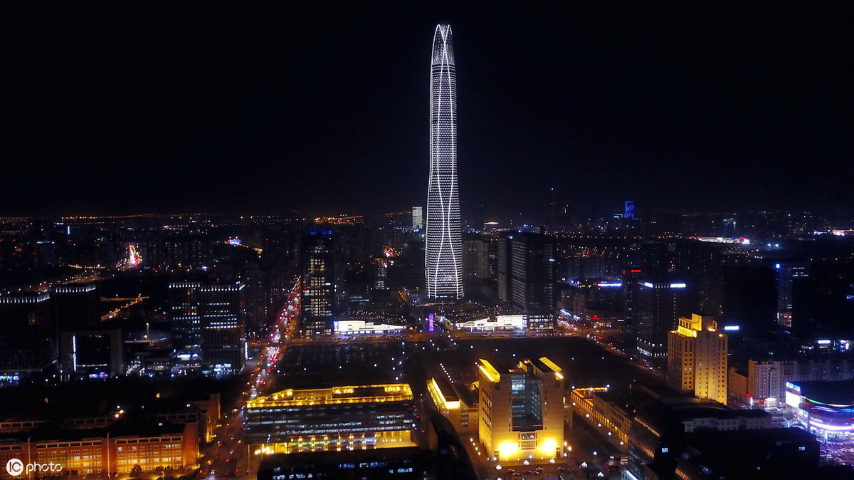 天津第一的高楼,高度达530米,取名为津沽棒