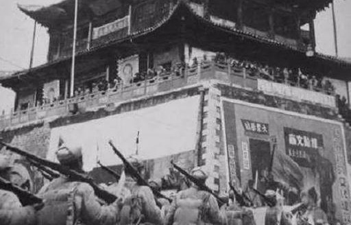 1949年12月，卢汉在云南宣布起义，手下6万滇军去了哪里