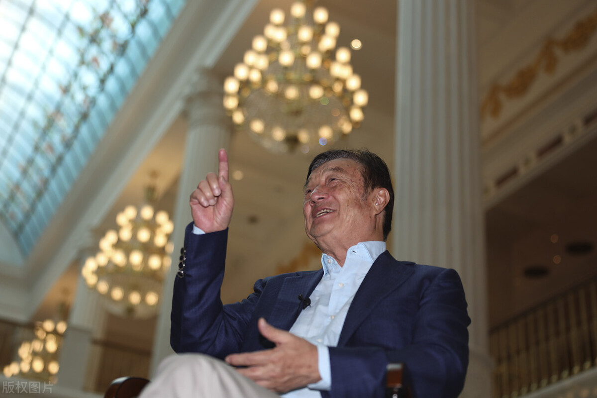 狠过刘强东！穷小子逆袭江苏新首富，坐拥2600亿身家