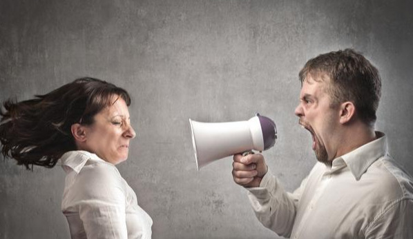 職場中，什麼樣的說話方式，會顯得情商低？
