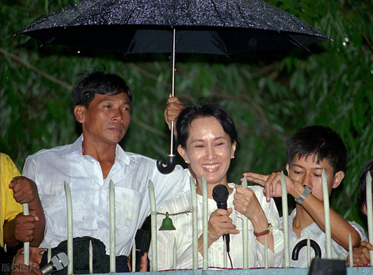 昂山素季身后的男人，缅甸的最大变数！吴温敏：夹缝中的总统