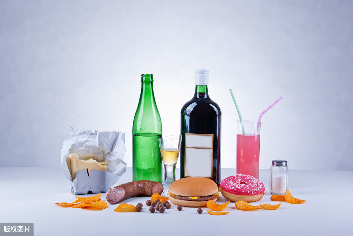 酒精肝和酒精性肝硬化是怎么来的，长期大量饮酒需要注意些什么？