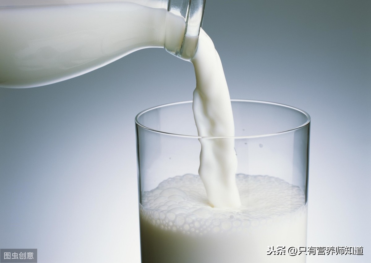 每天喝牛奶和不喝牛奶的人有什么区别？
