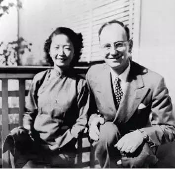 傅汉思:中西方诗中的天人之合--《春江花