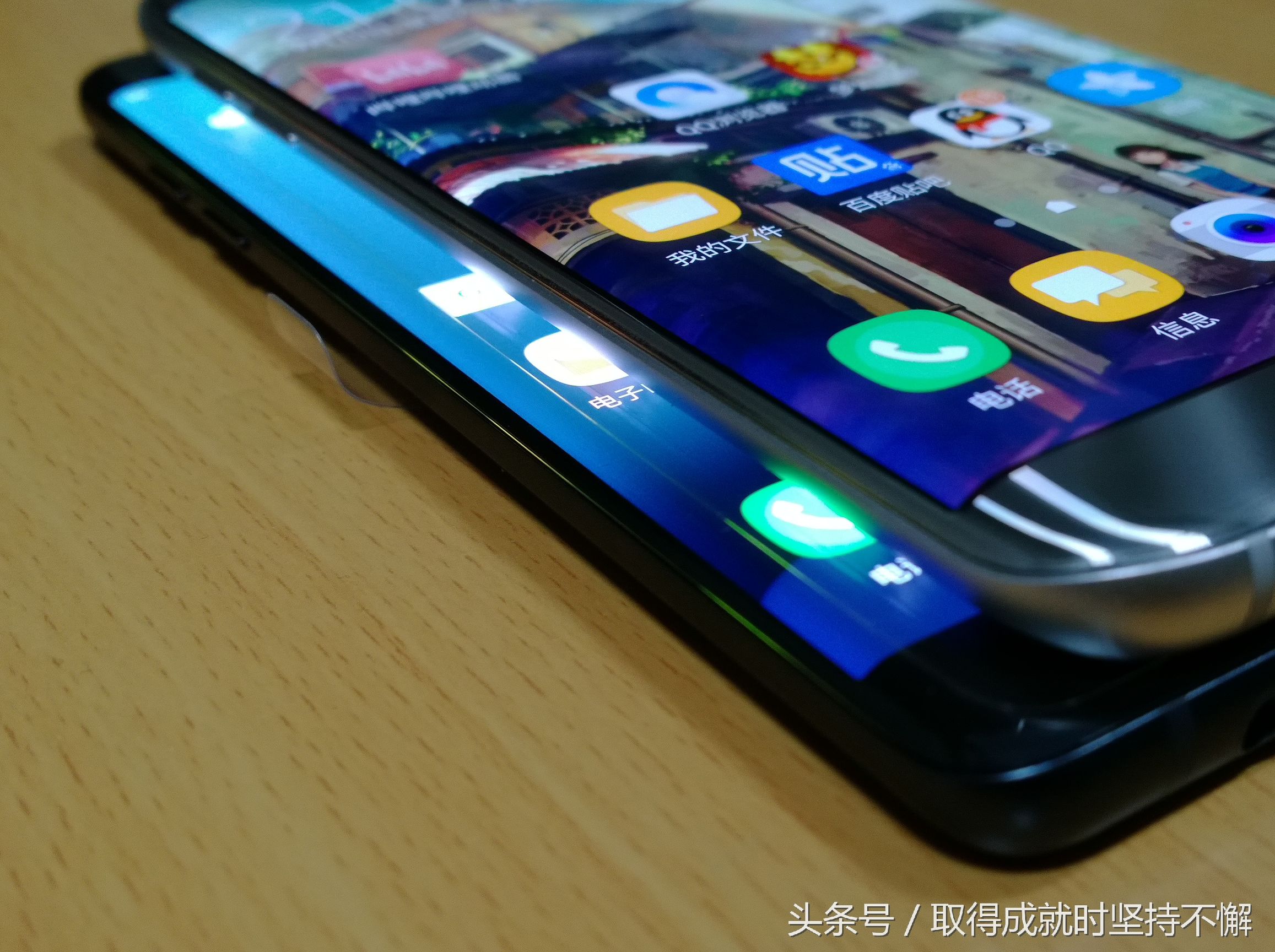 三星galaxy note7拆箱：它是部会boom的手机上