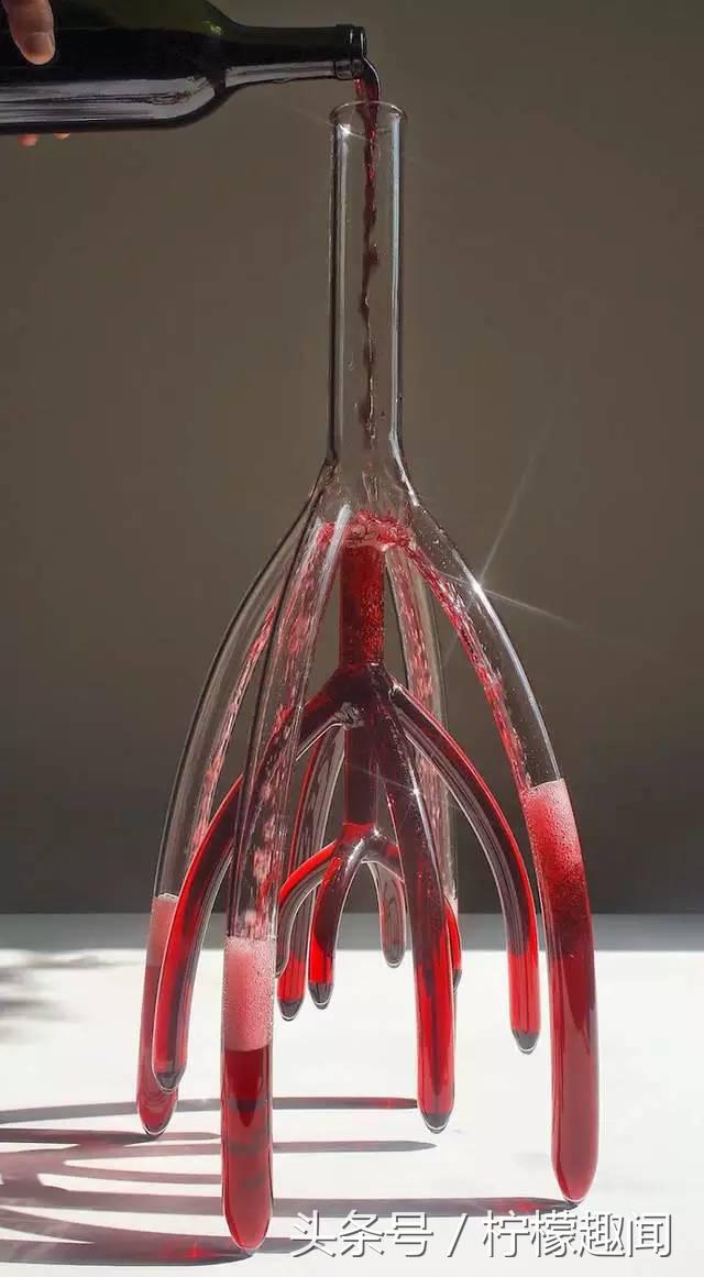 这个像血管一样的创意器具，想不到是醒酒神器