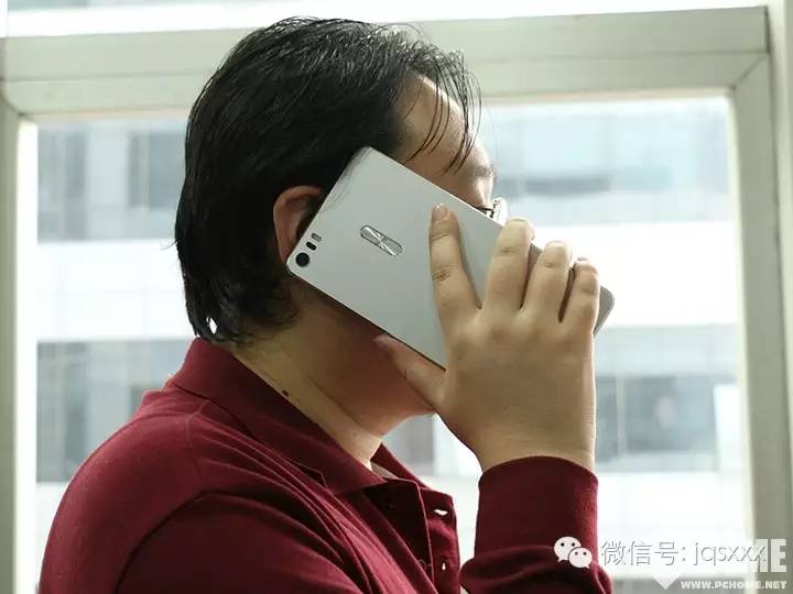 深层酷评首要影音视频武器 asusZenFone 3蔑视测评