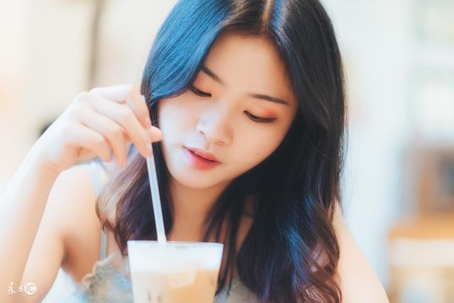 Novel: Groups of small ability 20 come year old, the Great Master that bet stone distains to be considered to him, the rich youth says his not simple however