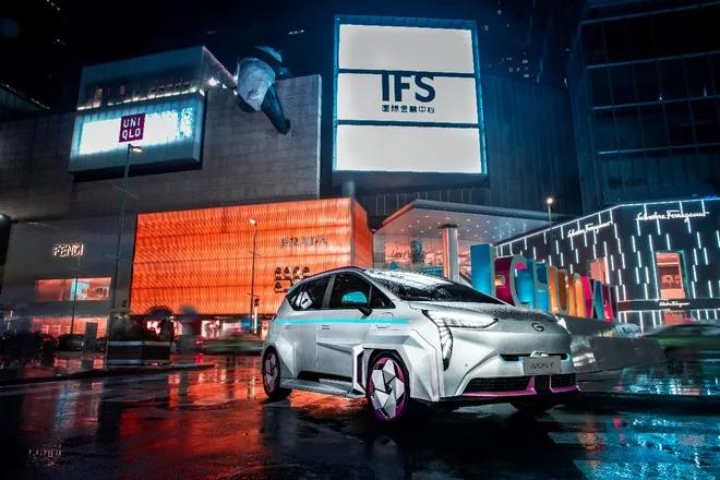 传祺GS8用上混动，比亚迪推出10万级电动车