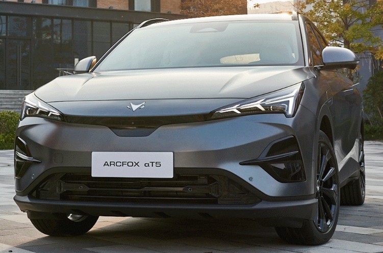 Among the last three new electric cars launched in December, which one ...