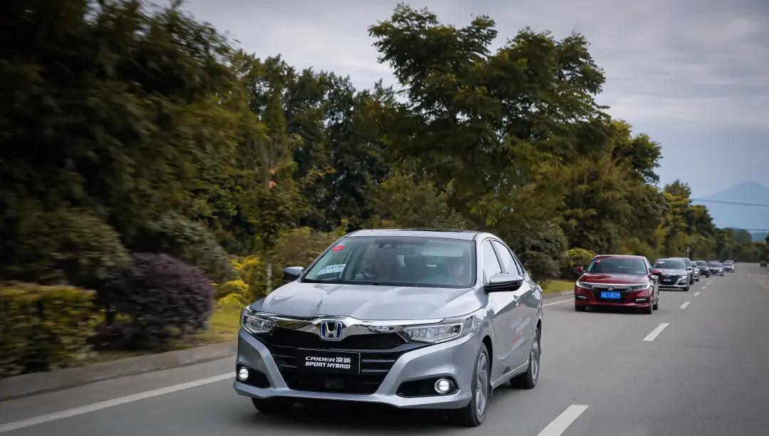 油耗超低，空间超大，凌派是如何成为小雅阁的？