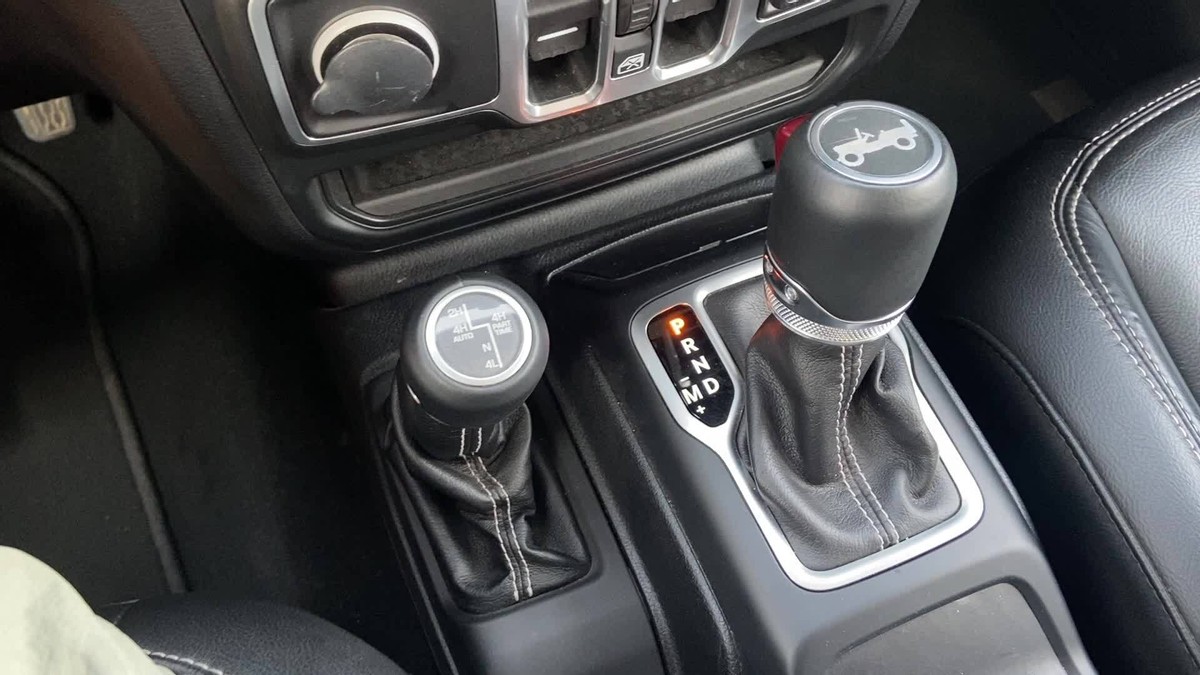 Transfer case failure, Jeep Wrangler overseas recall nearly 26,000