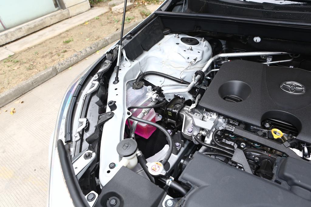 How often to refill the car water tank iNEWS