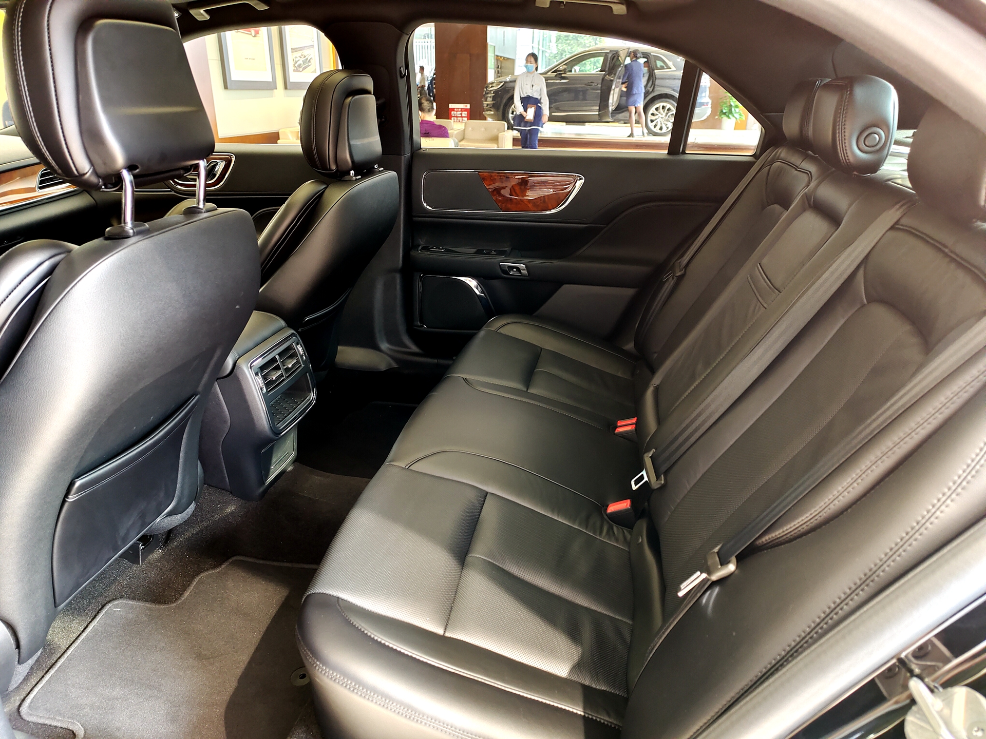 經(jīng)典美系豪華轎車 實(shí)拍林肯大陸尊享版 且買且珍惜