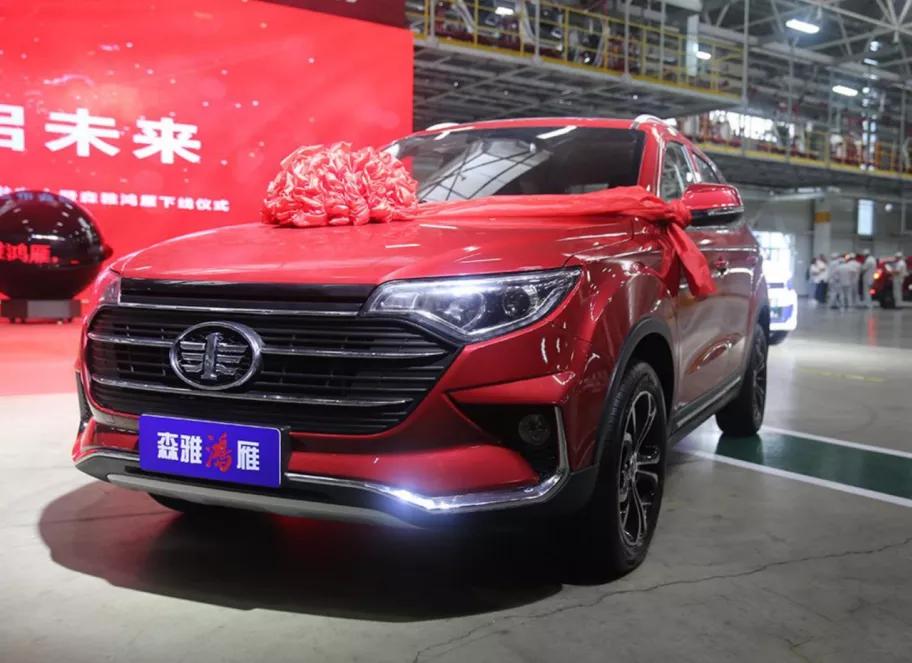 丰田皇冠陆放即将下线，蔚来李斌称赞宝骏KiWi