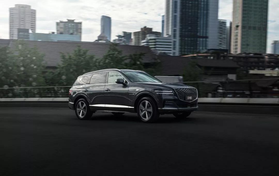 60万豪华中大型SUV，林肯飞行家和捷尼赛思GV80怎么选？