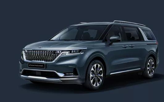 起亚牌移动魔术室：车宽2米、轴距3米，后排能打小麻将