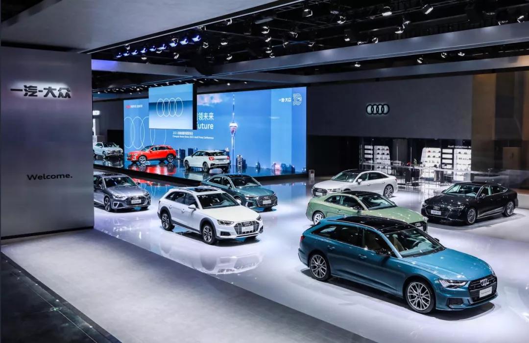 成都车展一汽奥迪这样玩儿，哪个年轻人顶得住啊！
