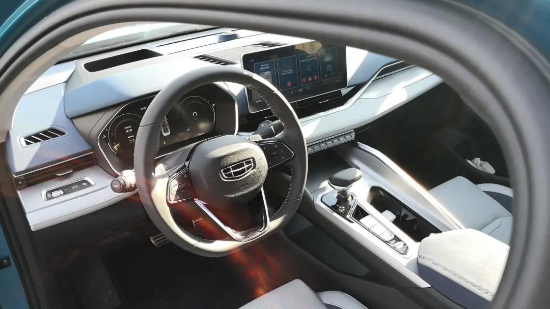 毕业买车怎么选？医药学院毕业的开这些车最符合你的气质