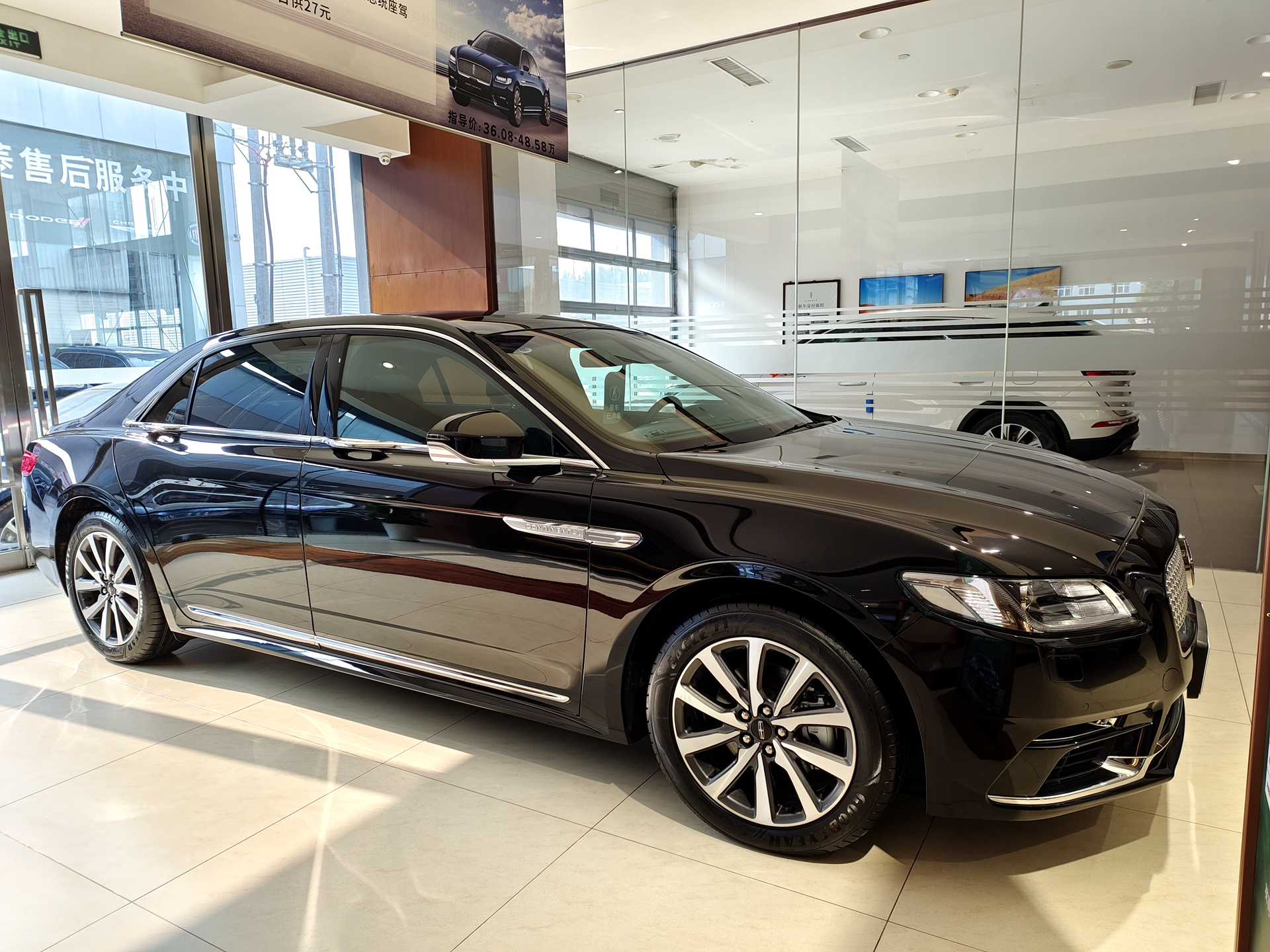 經(jīng)典美系豪華轎車 實(shí)拍林肯大陸尊享版 且買且珍惜