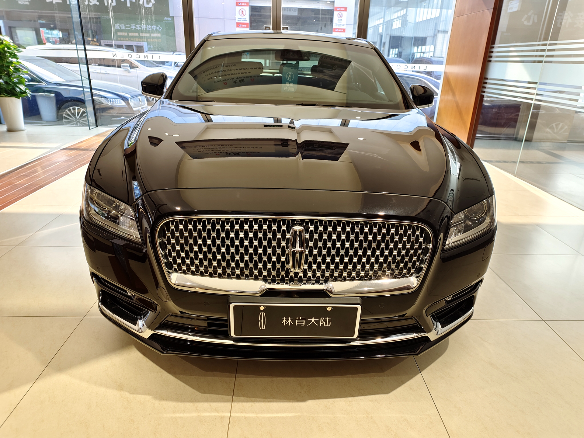 經(jīng)典美系豪華轎車 實(shí)拍林肯大陸尊享版 且買且珍惜