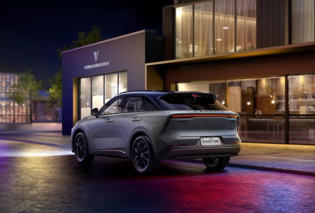 全新本田CR-V谍照曝光；全新奔驰C级或成都车展上市