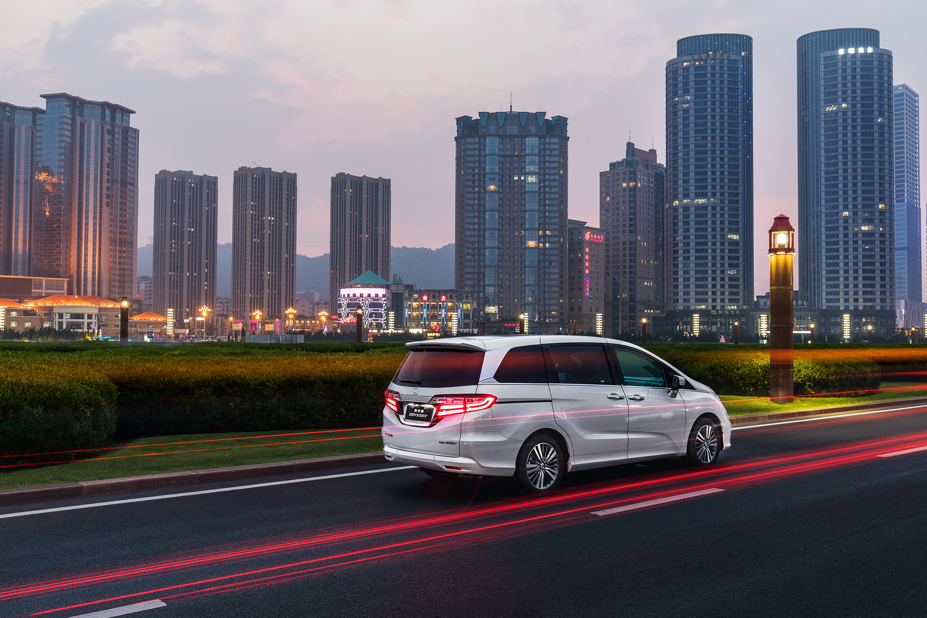 四款20万级主流MPV对比，看家用MPV到底怎么选？